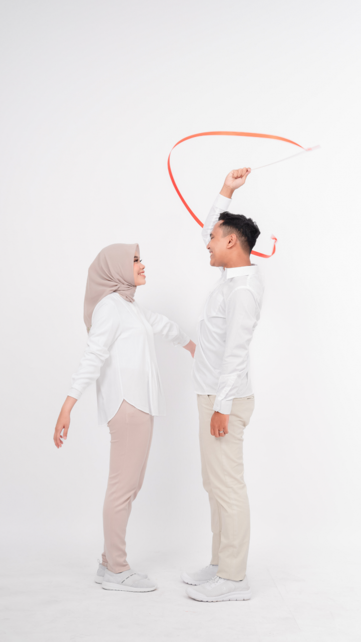 Mahmud & Cantika